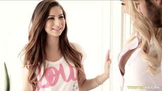 Nedolžnih varuška dobi threesomed