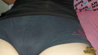 ���ోదరి మెరుగులు ఆమె పుస్సీ ముందు ఆమె సోదరుడు