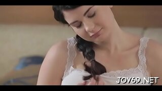 Prurient ਲੂਸੀ ਐੱਲ ਹੌਲੀ ਹੌਲੀ ਨੰਗੇ ਹੋ ਰਹੀ ਹੈ, ਹੁਣੇ ਹੀ ਮਜ਼ੇਦਾਰ ਲਈ