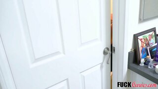 ���ീട്ടിൽ താമസിക്കാൻ POV - റെബേക്ക