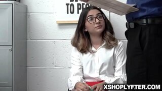 Callie ਮਿਲੀ fucked ਦੇ ਸਿਖਰ &#039; ਤੇ, ਦੇ ਦਫ਼ਤਰ ਸਾਰਣੀ ਵਿੱਚ