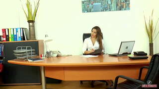 ���੍ਰਿੰਸੀਪਲ Dani Daniels ਬਾਲ ਵਾਲਾ ਚੂਤ ਨਾਲ ਭਰਿਆ ਸ਼ੁਕ੍ਰਾਣੂ (ਭਾਗ 1)